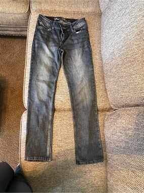 Wrangler Women's Straight Leg Jeans in Faded Blue